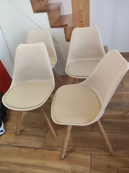 Cadeiras em bom estado