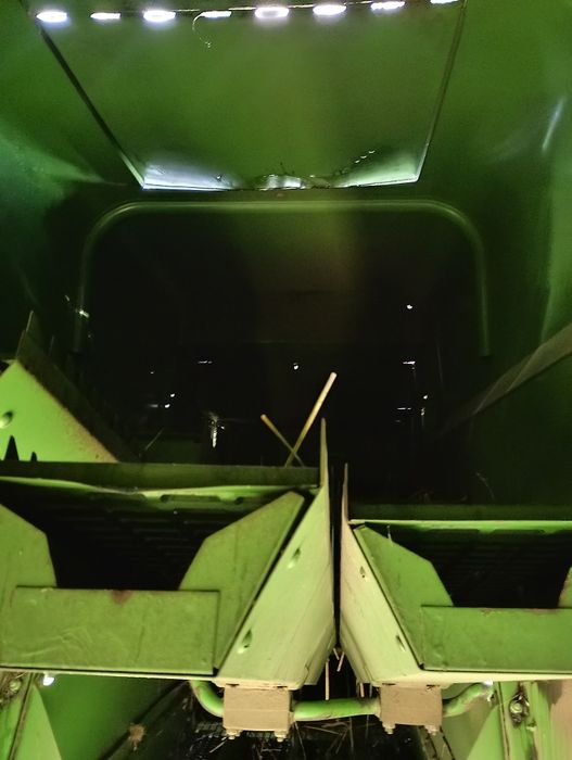 Sprzedam Kombajn John Deere 935