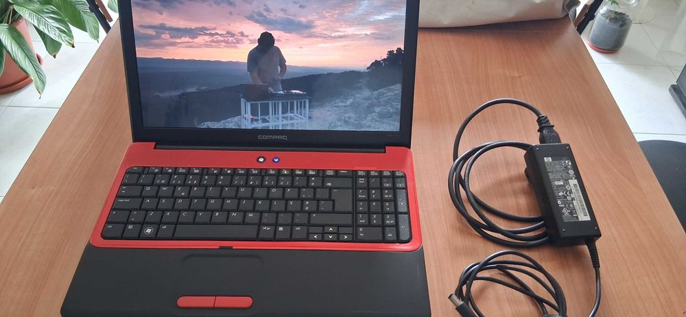 Notbook  hp compaq presario