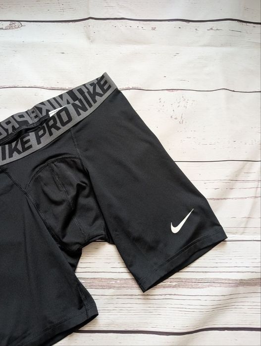 Спортивні   чоловічі велосипедки, тайси  Nike