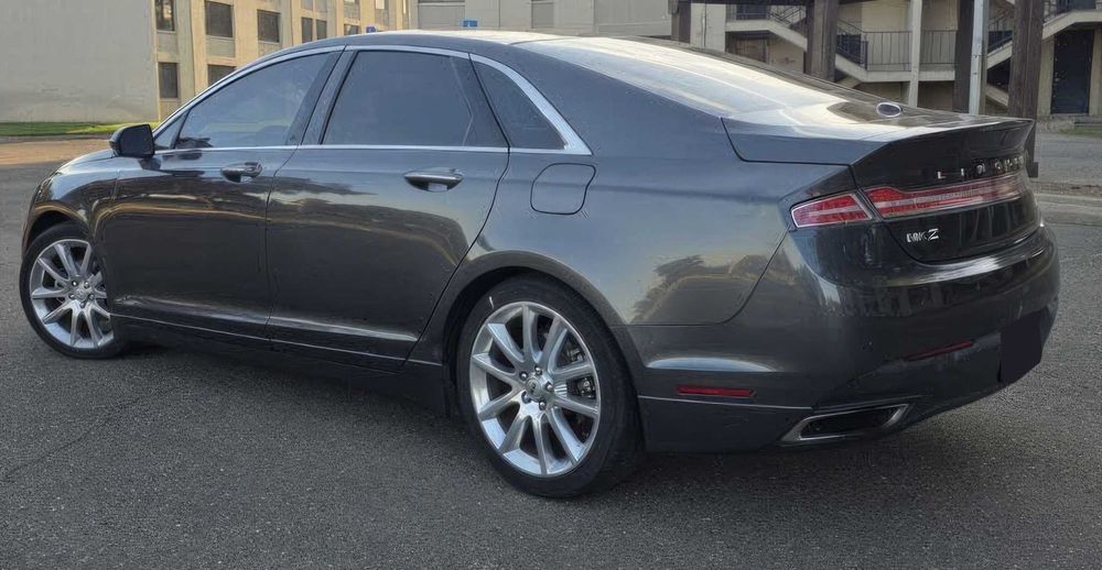 Lincoln MKZ      2016