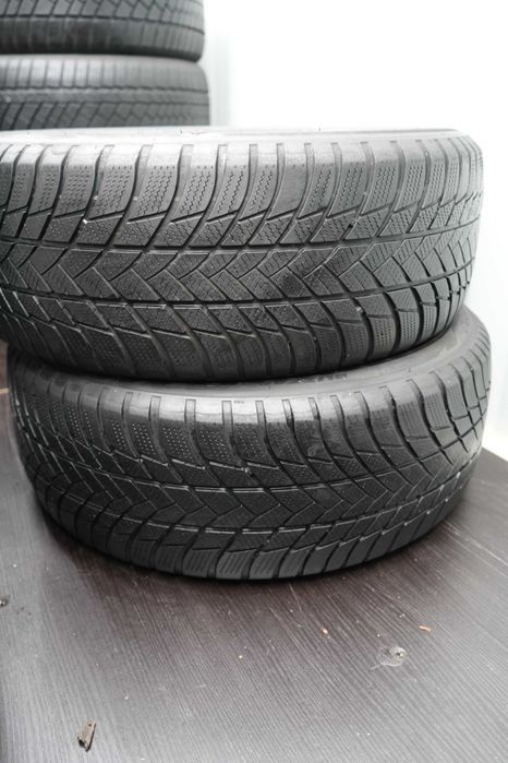 Opony zimowe Goodyear UltraGrip 225/50 R18
