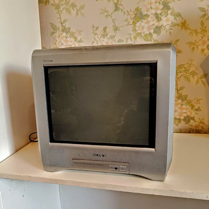 Продам телевизор Sony Trinitron