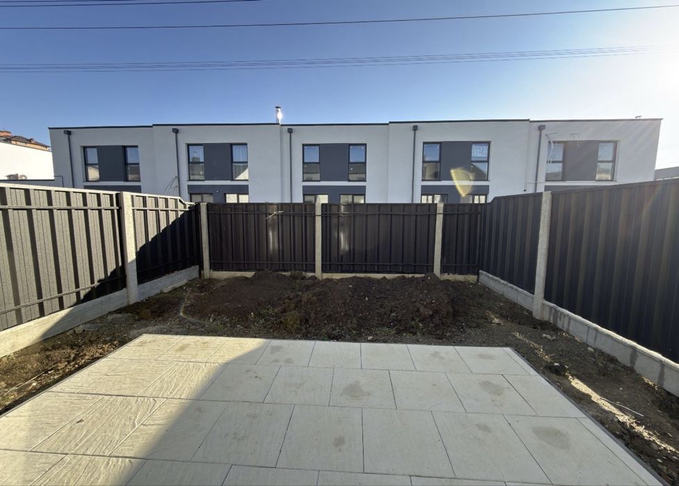 Продаж таунхауса в с. Крихівці, готовий до ремонту