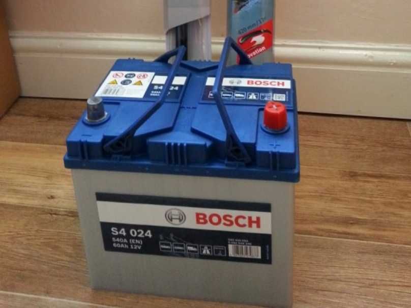 Оригінал Автомобільний Акумулятор BOSCH 60Ah 540A  Самовивіз Троєщина