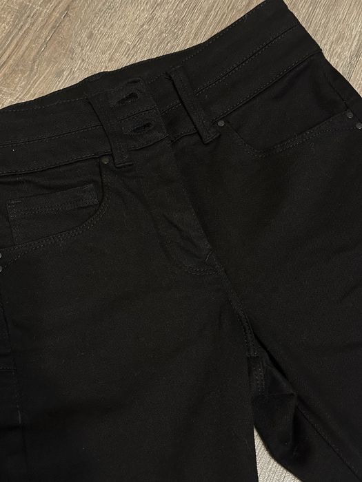 Чорні скіні