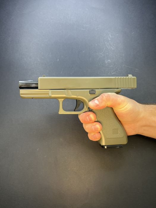 Металевий Глок 17 gen.3 — модель V20 tan (іграшка)