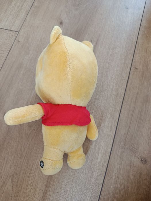 Pluszak maskotka Kubuś Puchatek