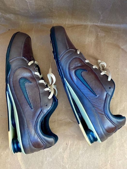Tênis Nike cabedal