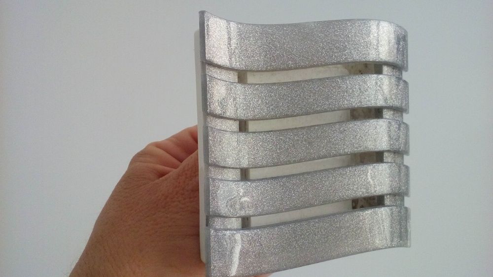 Invulgares ambientadores elétricos e recargas duplas - Glade Discreet