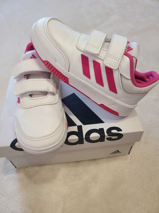 Кросівки Adidas 26 розмір