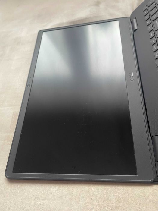 Dell Vostro 3500 i5-1135G7 8GB 256GB FHD PL