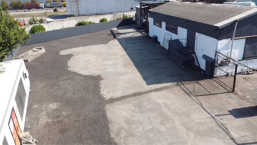 Продаж промислової бази