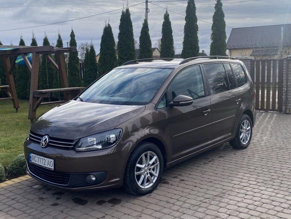 Volkswagen..Сімейний автомобіль..