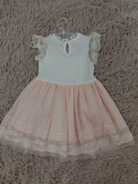 Сукня святкова мереживна