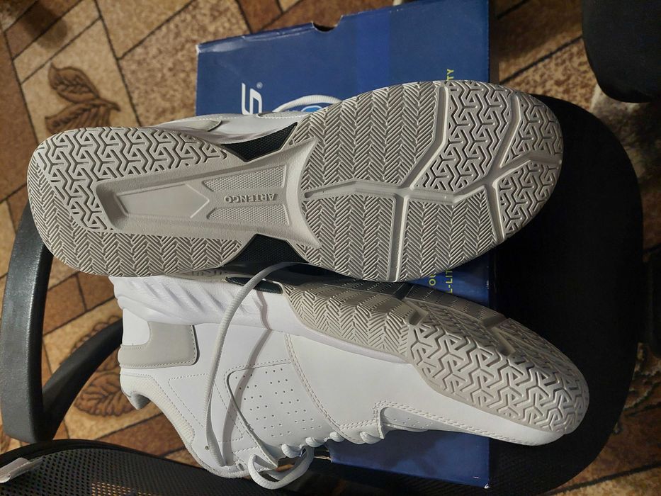 Кросівки Decathlon р-р 47,устілка 30,5