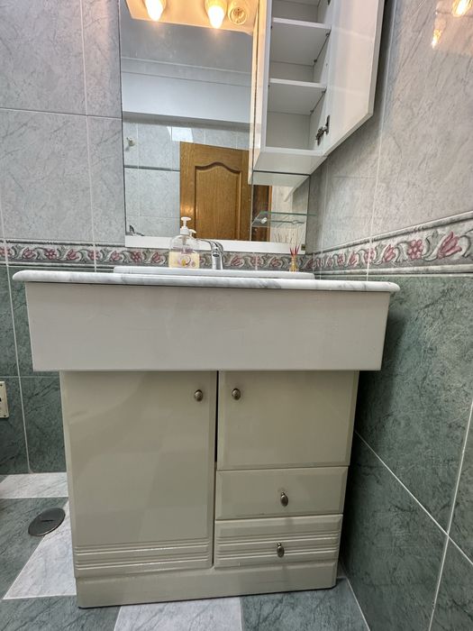 Conjunto de Espelho + Armário para Casa de Banho (NOVO)