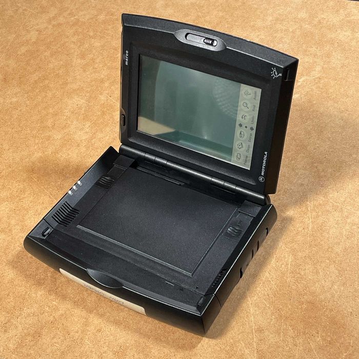 Motorola Marco Wireless Communicator PDA Newton OS, 1995