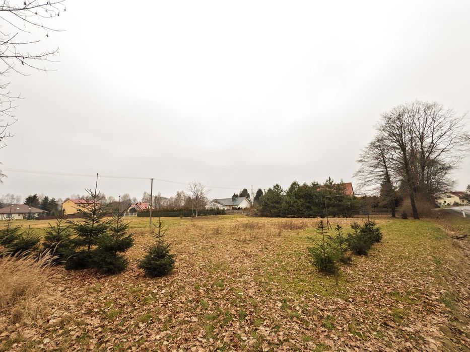 Piękna działka budowlana 17 arów – MPZP, blisko natury, media