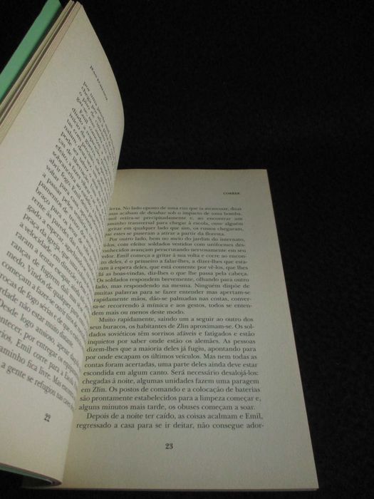 Livro Correr Jean Echenoz 1ª edição 2011