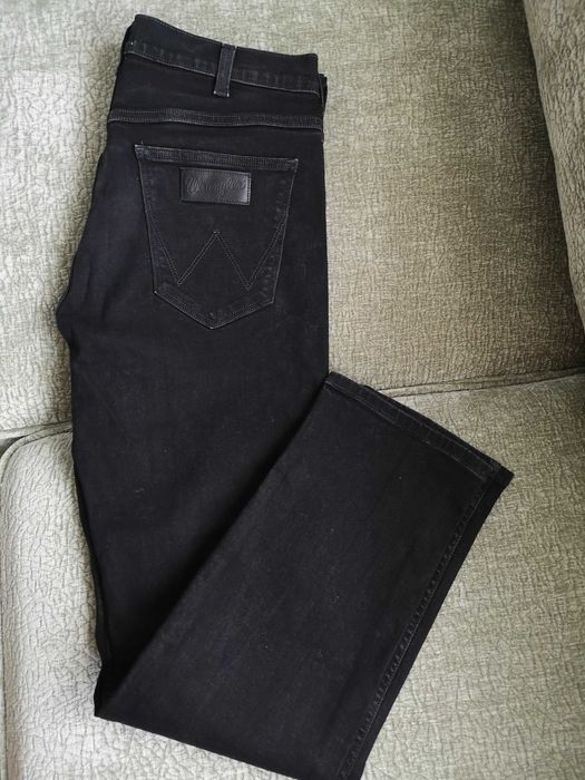 Jeansy męskie czarne  Wrangler Greensboro W33L32