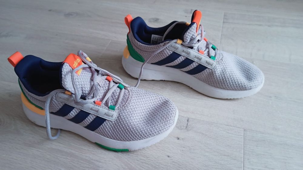 Buty adidas rozmiar 38,5 nr wkładki 23,5 cm.