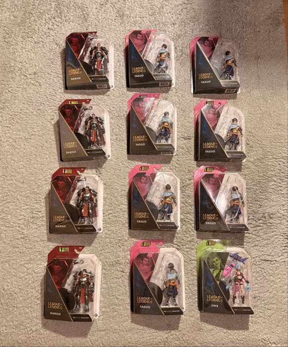 Zestaw 12 figurek league of legends spin master darius jinx yasuo