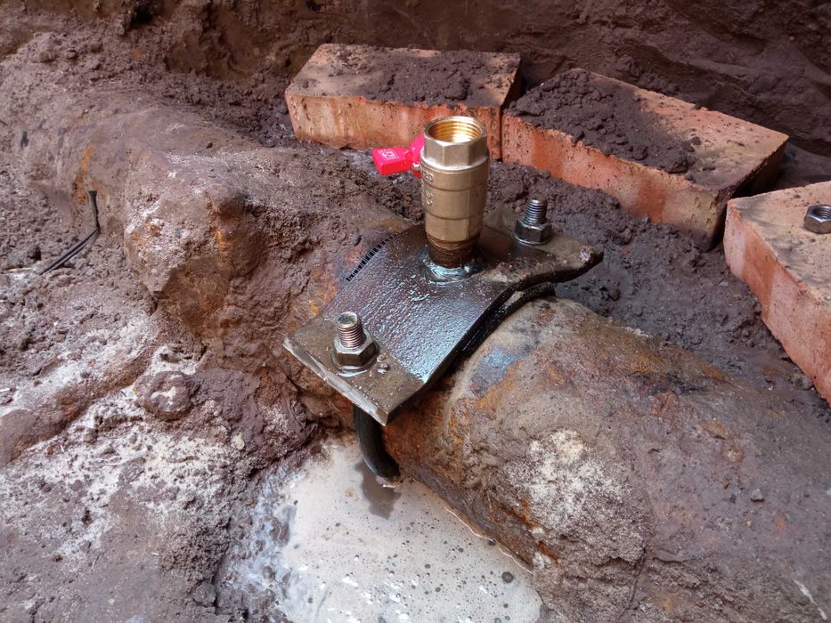 Прокол грунта под дорогой, Врезка в водопровод, Прокладка канализации ...