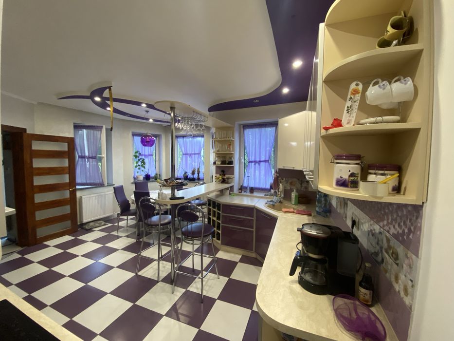 Продаж 4-х кімнатного будинку м. Пустомити