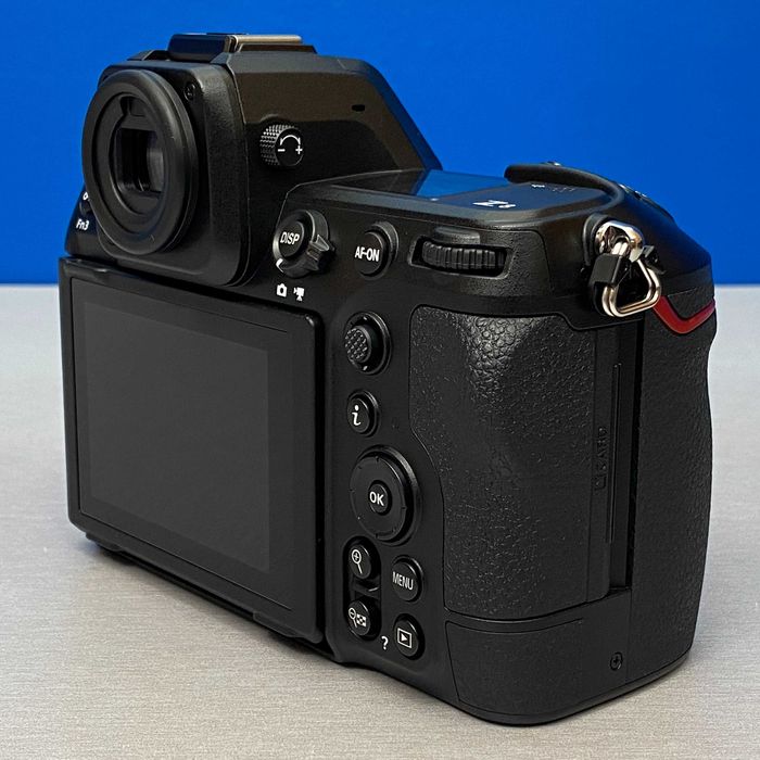 Nikon Z8 (Corpo) - 45.7MP | NOVA | 3 ANOS DE GARANTIA