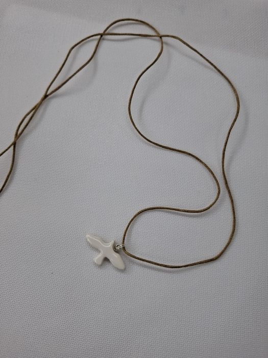 Прикраса біла пташка горлиця підвіска кулон