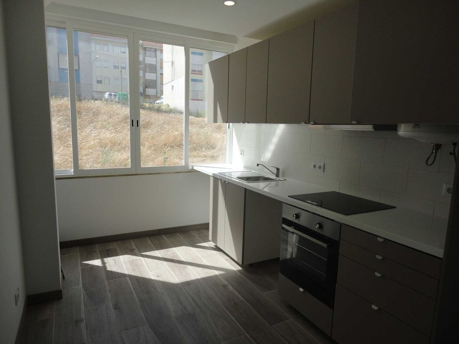 JANELAS | DEMOLIÇÕES | OBRAS GERAIS | REMODELAÇÃO DE APARTAMENTOS