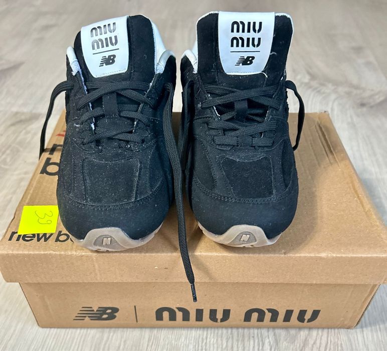 New balance miu miu