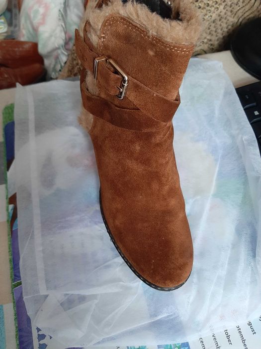 Женская осенняя и летняя обувь