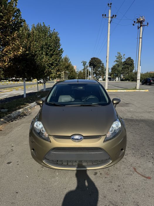 Ford Fiesta 2012 1.4 бензин автомат