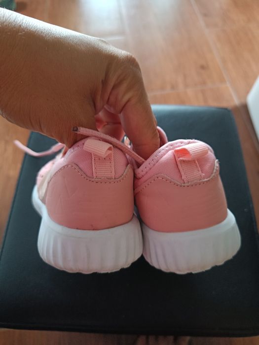 Śliczne materiałowe adidasy trampki sneakersy brtk 28