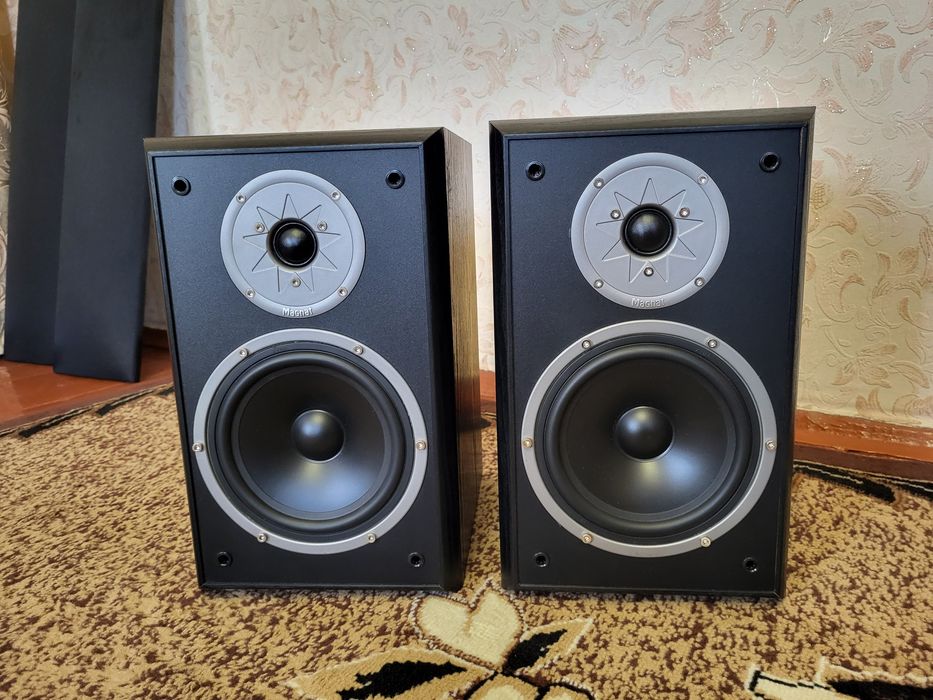 Magnat Monitor Supreme 200