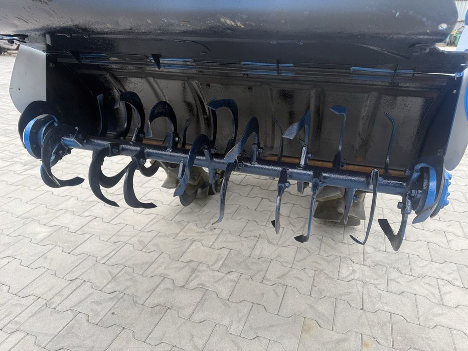 Японський трактор Mitsubishi D1550