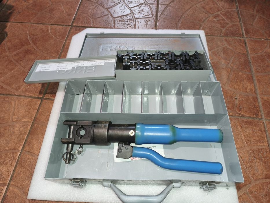 Jak nowa praska hydrauliczna ERKO HR 100 U-K2