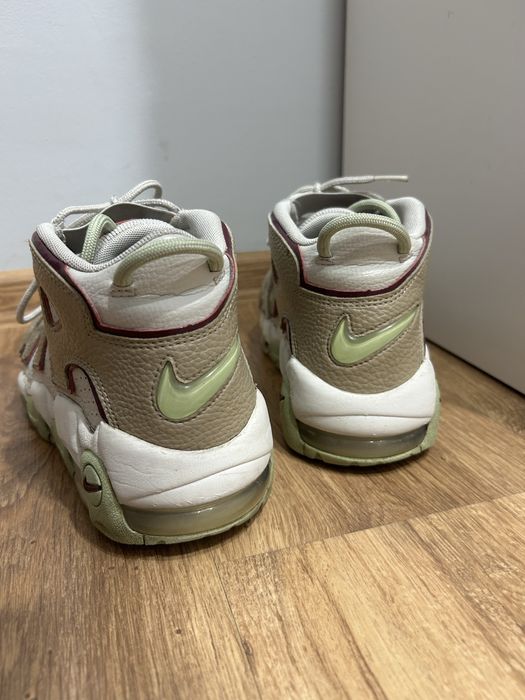 Nike air more uptempo