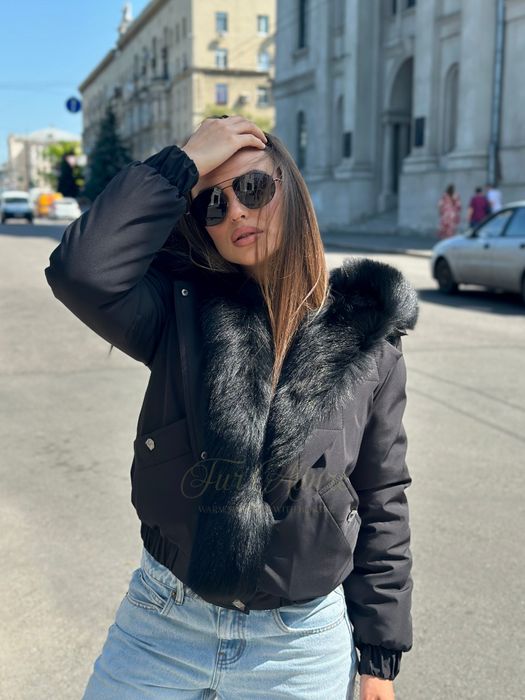 Жіночий зимовий чорний бомбер куртка з хутром песця.  42-60 рр