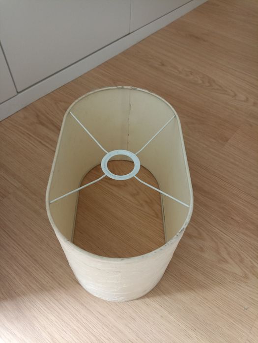 Abajur cetim de cor preto