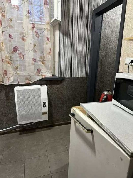 Продається 2-кім.кв.Новобаварський р-н. пров. Одоєвський.30 кв метр DD