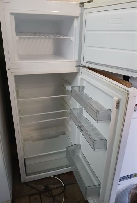 Продам холодильник Vestfrost  в хорошем состоянии