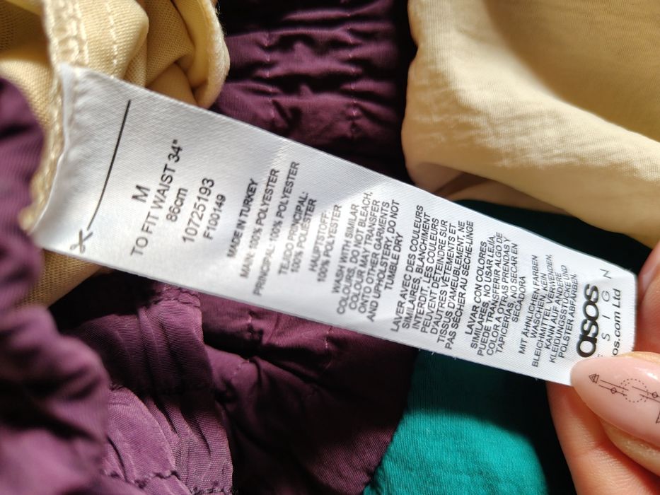 Spodnie damskie  zimowe ASOS rozmiar S -M