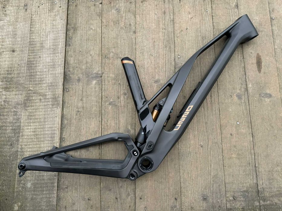 rama enduro UNNO BURN 2023 w rozmiarze S1 lub S2
