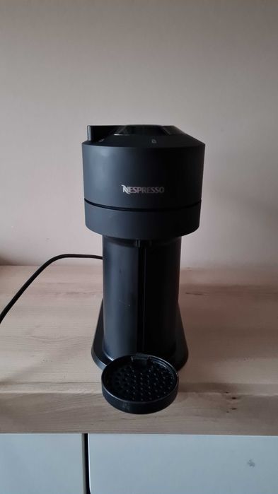 Експрес капсулковий Nespresso vertuo next GCV1