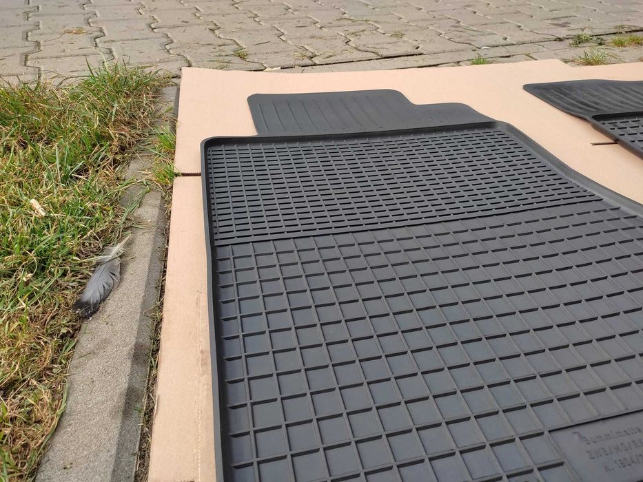 NOWE Dywaniki gumowe HONDA ACCORD 7 dopasowane korytka korytko