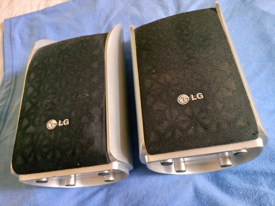 LG Колонки 8 Om 140 W