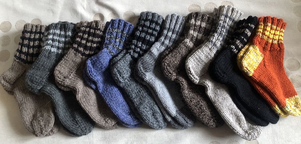 Шапка женская. Носки шерстяные